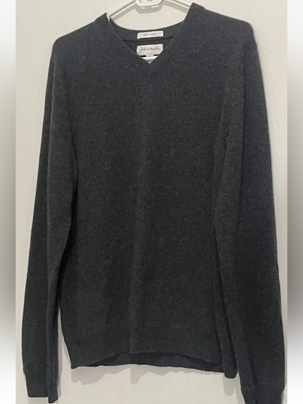 John W Nordstrom Sweater Men's Medium Gray 100% Cashmere V Neck Pullover